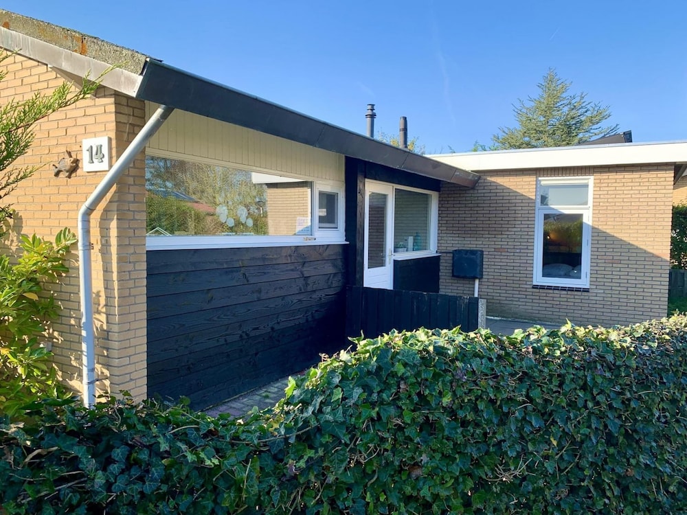 Great Bungalow Near the Beach and sea