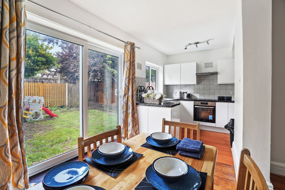 Charming London Apartment Durban Road