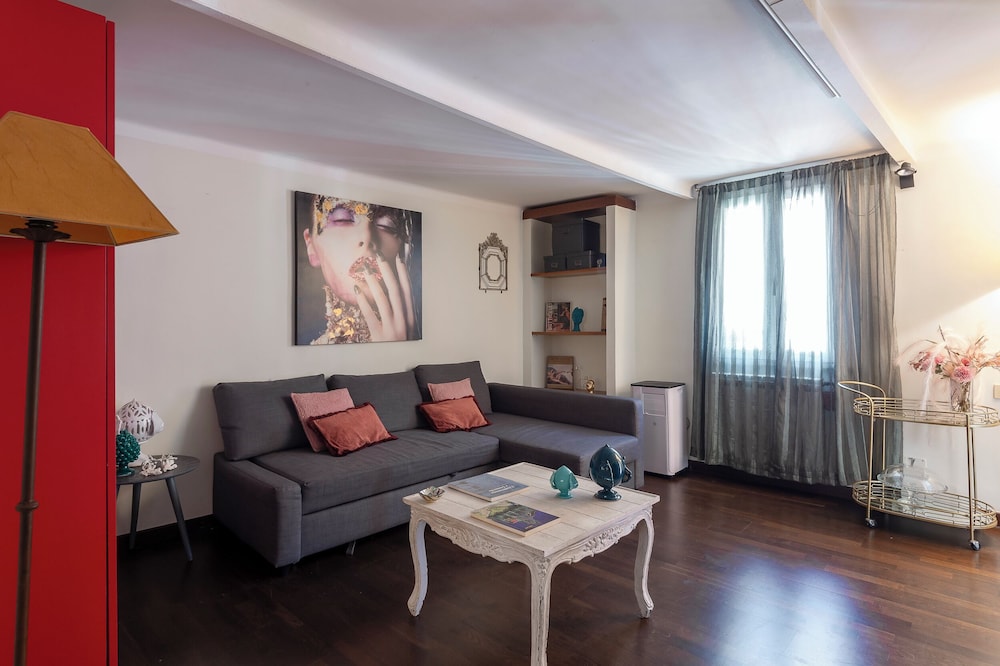 Fori Imperiali Lovers Apartment — Rome