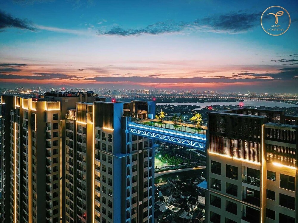 Armin Homes 3BR Wabi Sabi Apt Ecopark