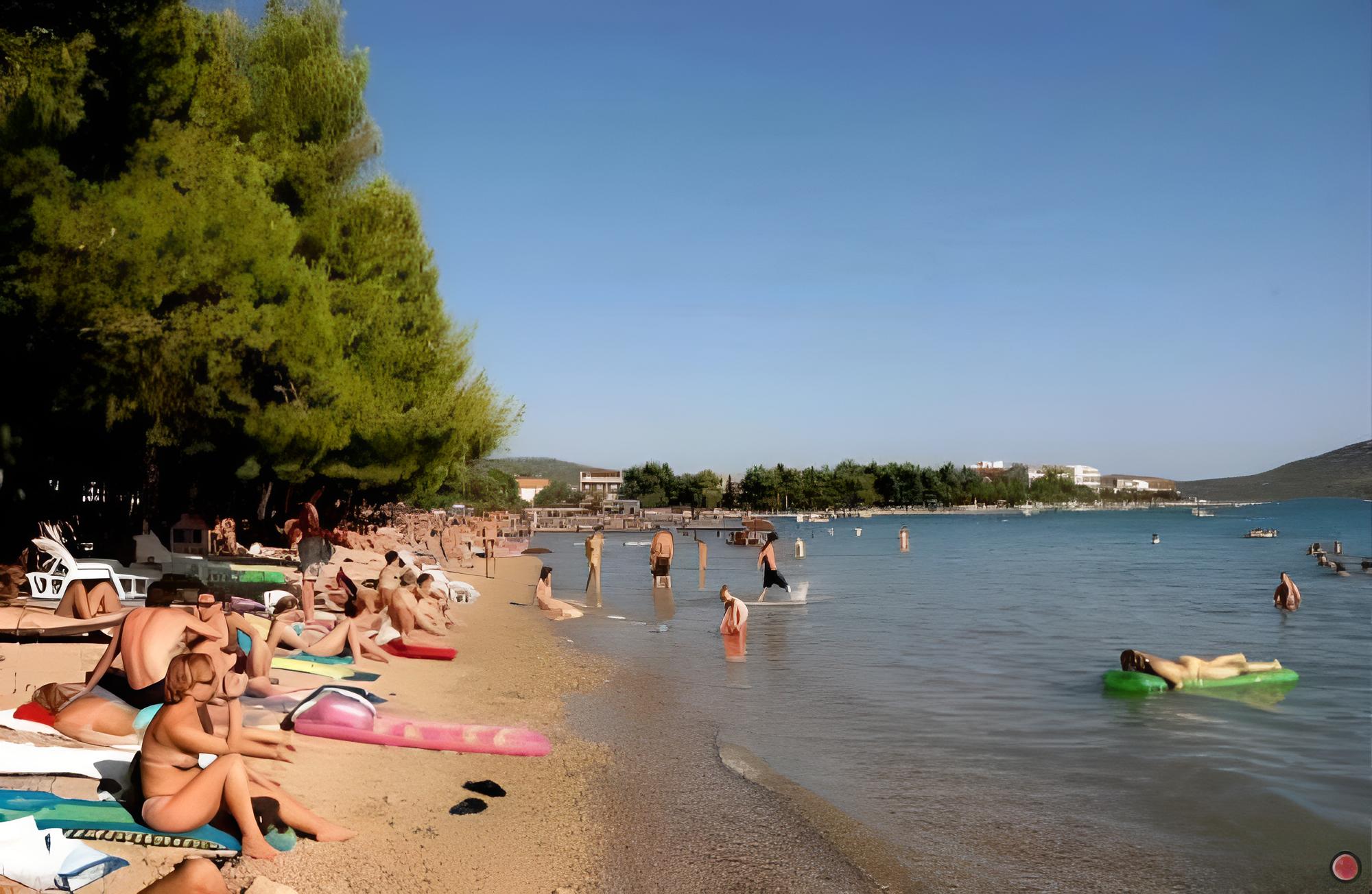 Denis - 50m From sea - A1 view 2