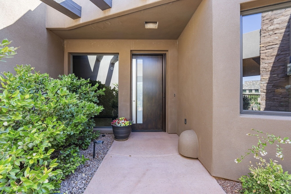 Escape To Entrada 4 Bedroom Home