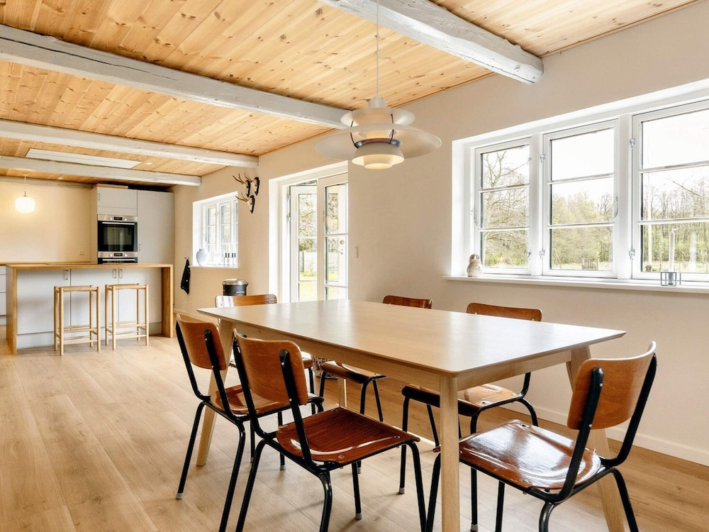Cozy Summer Retreat in Graddo