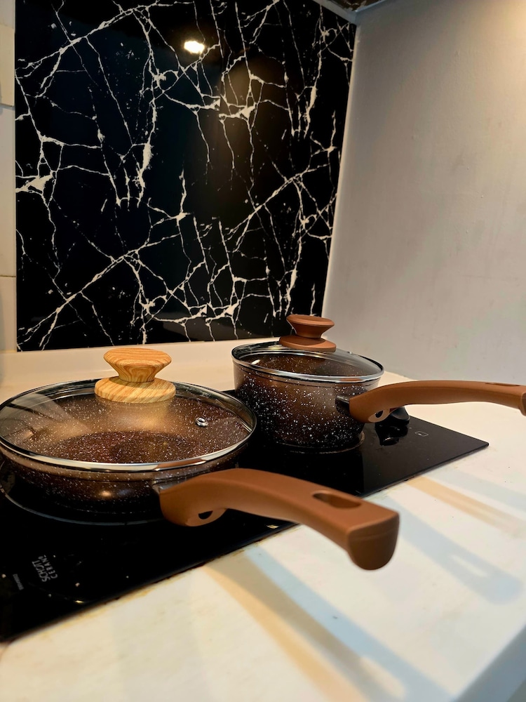 Neo Mutiara Damansara Studio 2PAX 1CP