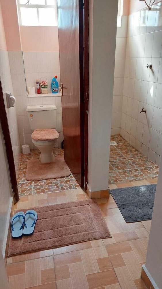 Lux Suites Bayloft Apartments Homabay