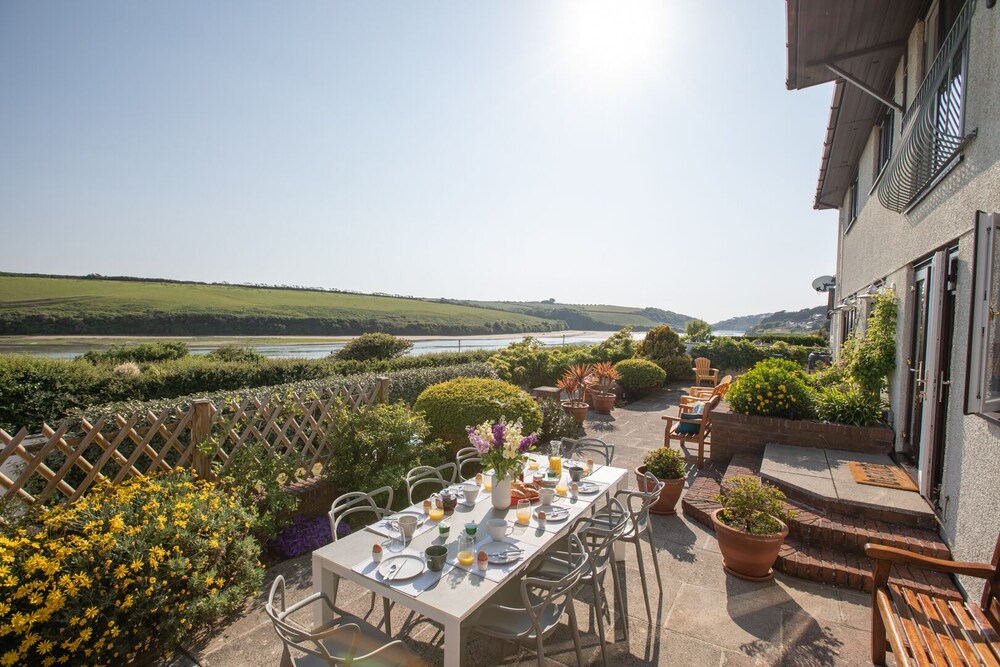 Newquay Tamarisk Lodge on the Gannel