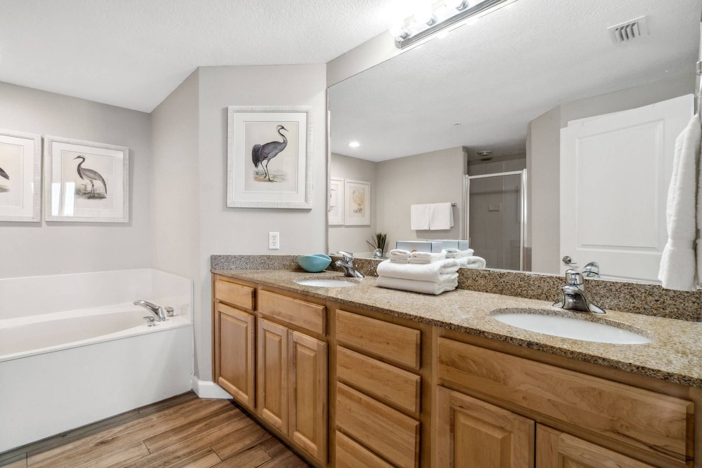 Grandview East 903