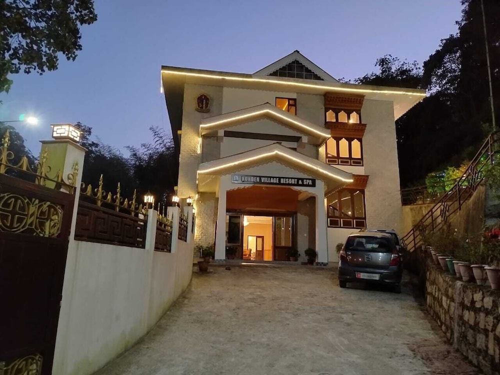 Kunden Fortune Resort Gangtok Near MG Marg