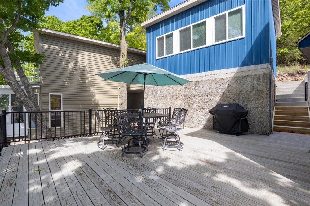 Private Dock, Bunkhouse, Firepit & Kayaks at Mm45