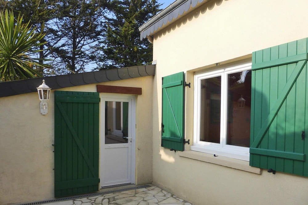 House in Hillion Near GR 34 Coastal Path