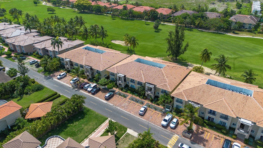 Family Elite Golf Vacations in Cocotal