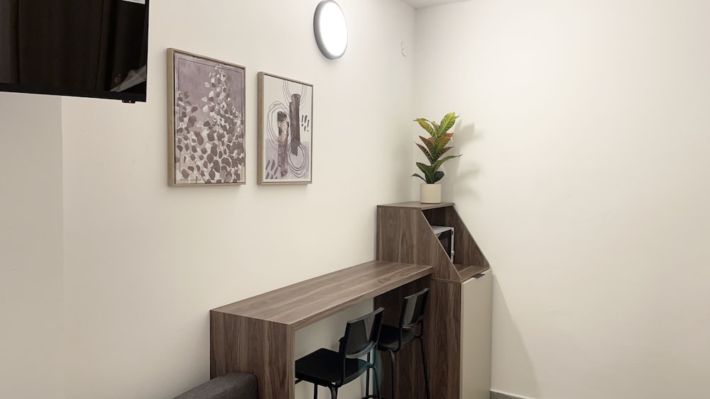 Ha-Carmel Market Apartment
