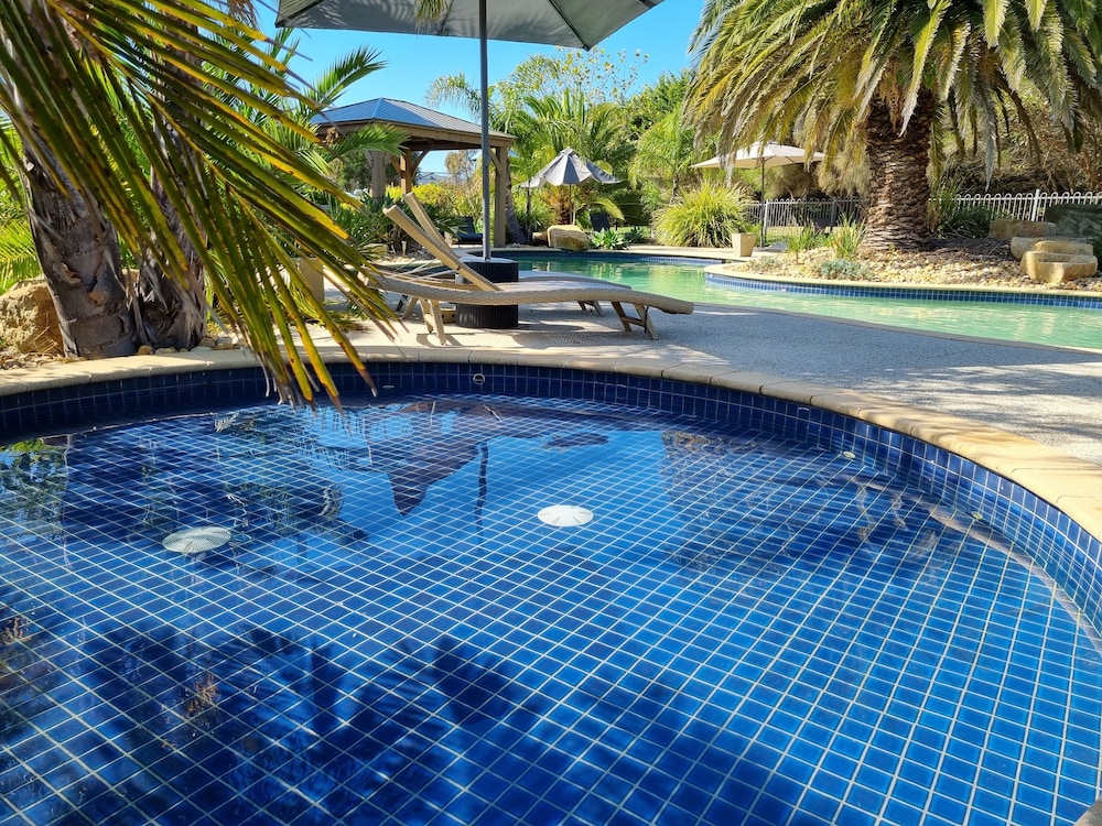 Island Cove Villas