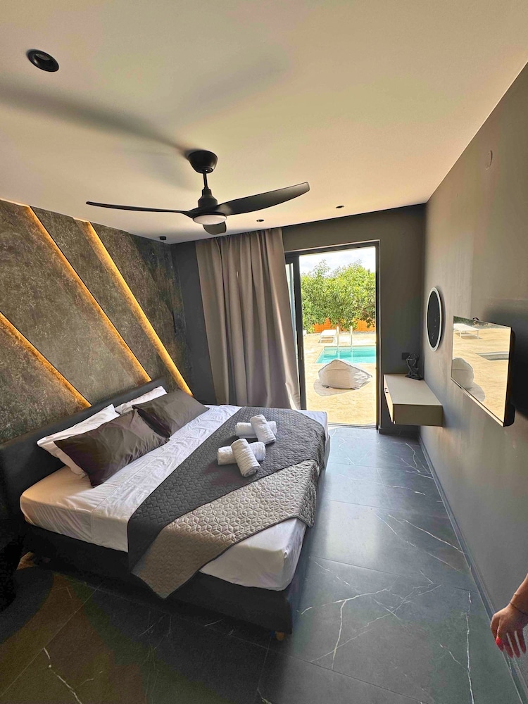 Panstel - Villa Aurora With Private Pool Jacuzzi