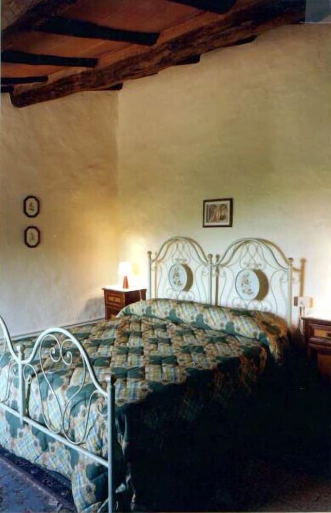 Borgo Montefolchi
