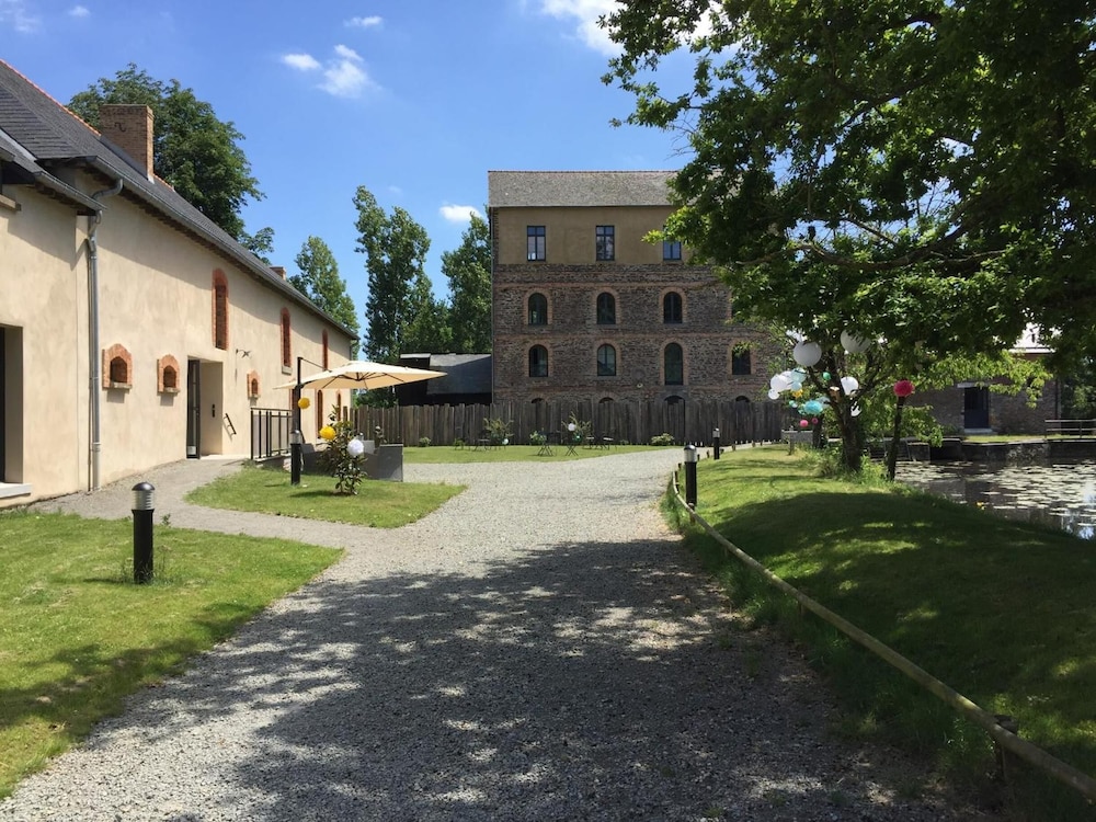 Photo 33