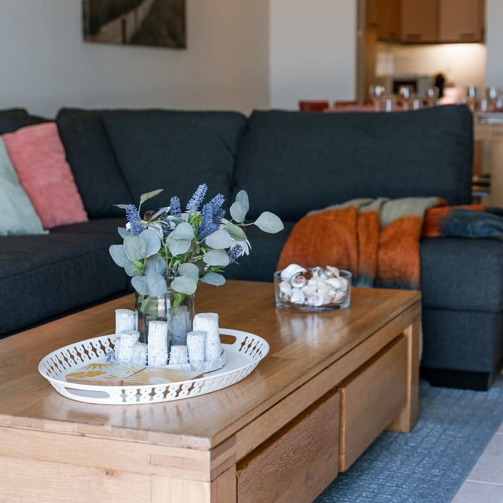 Bruges Vacations - Beachfront Apartment in Zeebrugge - Property Image 1