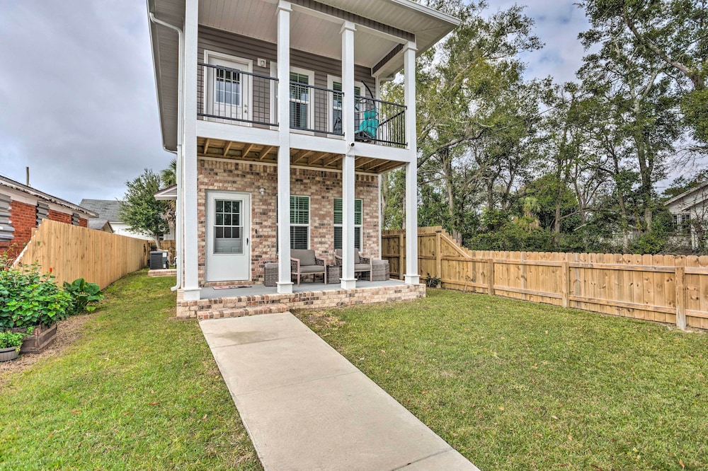 Idyllic Pensacola Home w/ Yard + Fire Pit!