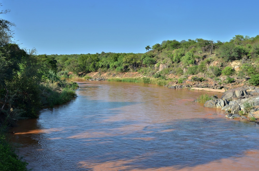 Bushriver Lodge