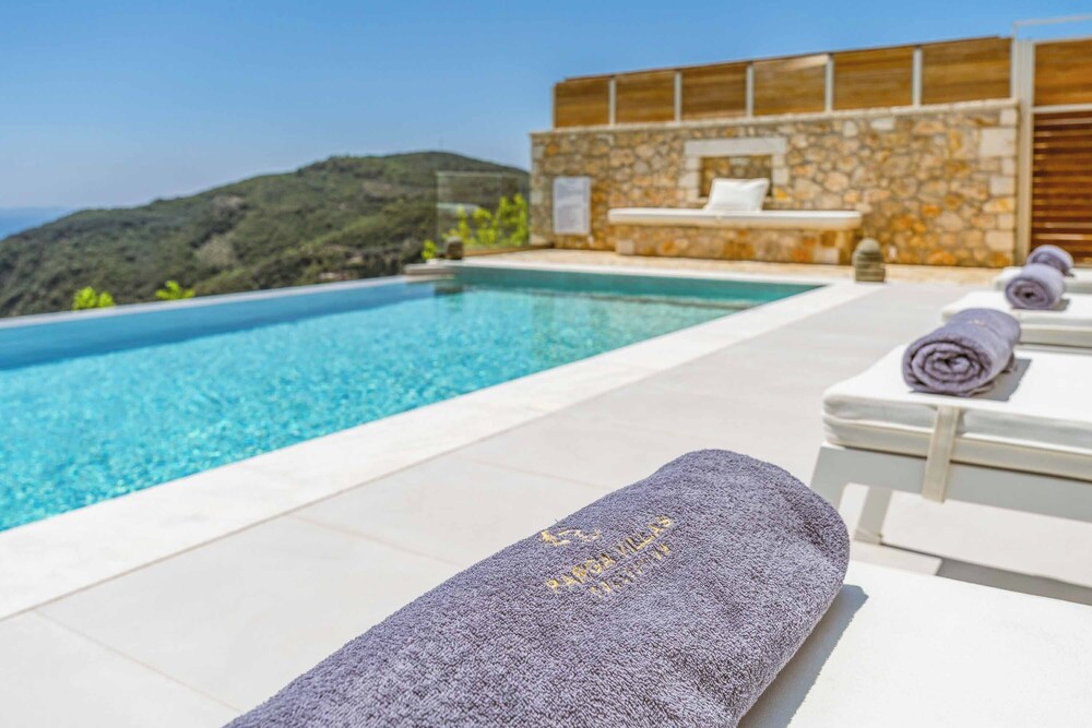 Horizon Blue Villa