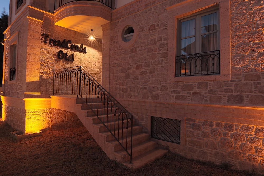 Trend Cunda Otel view 2