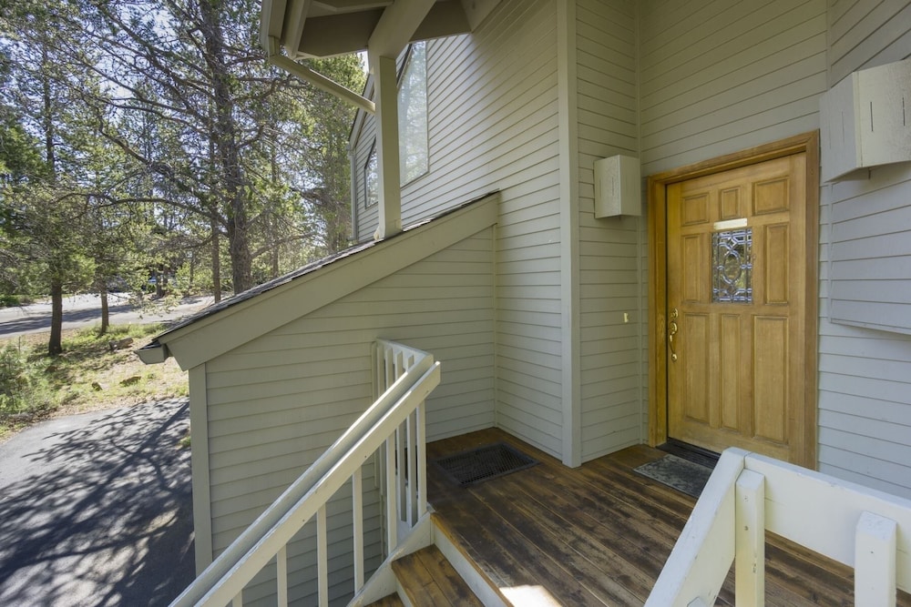 White Elm 29 3 Bedroom Home