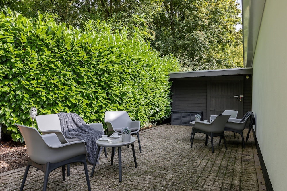 Studio in Kamperland With Terrace