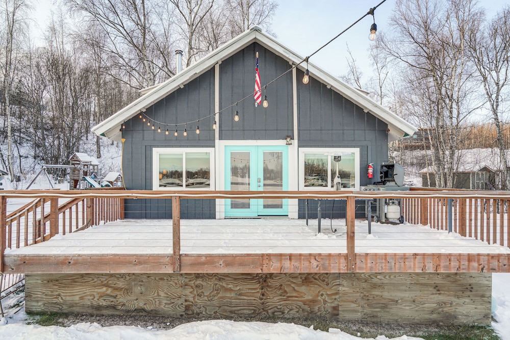 Scenic Waterfront Big Lake Home: Fish, Boat, Sled!