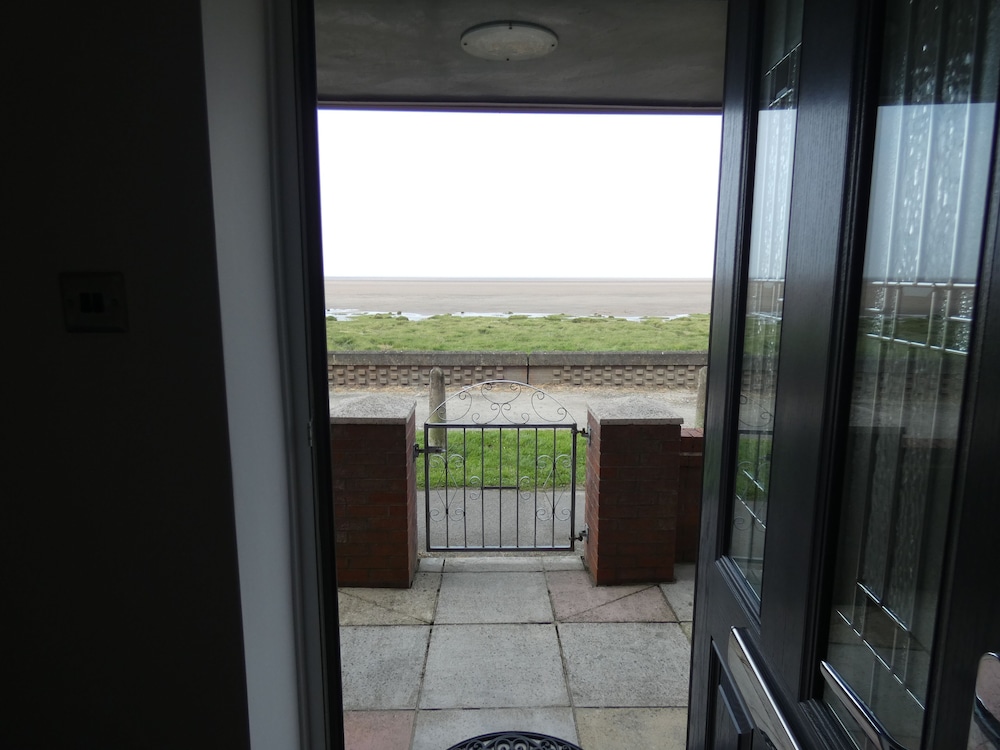 Flat 1, Sandridge Court