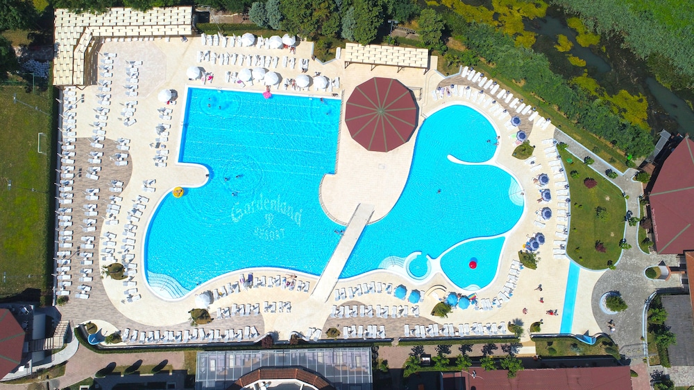 Gardenland Resort
