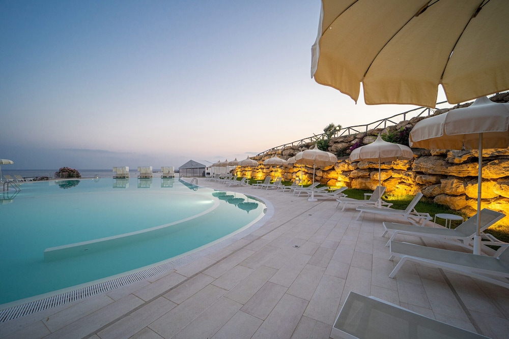 Le Castella Resort & Beach