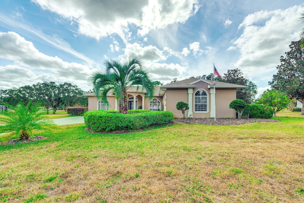 Private Pool: Pet-friendly Retreat on Golf Course!