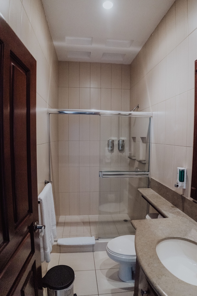 Dunn Inn - Property Image 121