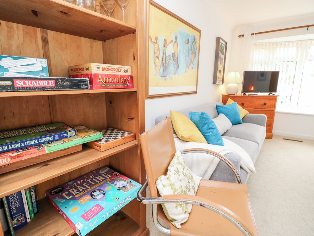 1 Westwood Close