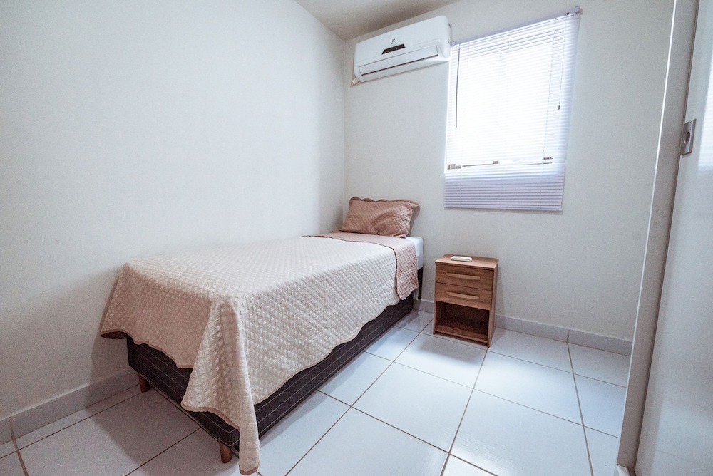 Apartamento com Garagem a 200m da Praia do Bessa
