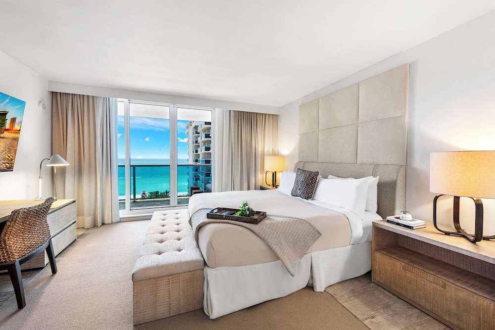 Luxury Vacation Rentals at 1 Hotel & Homes by LRMB