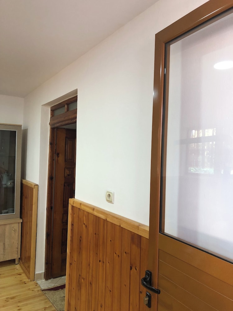 Monas Guesthouse