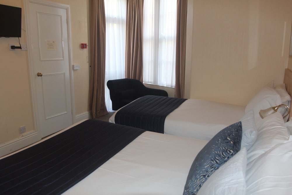 Bryn-Y-Mor Hotel