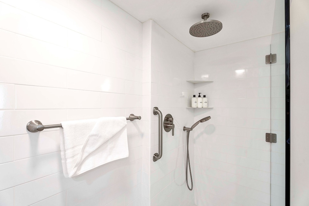 Top Floor Rental - Ocean Views - Vrkcv