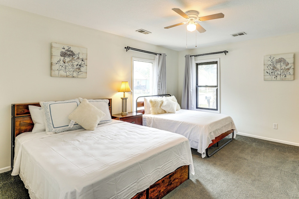 Walk to Macken Park: Home w/ Fenced Yard & Patio