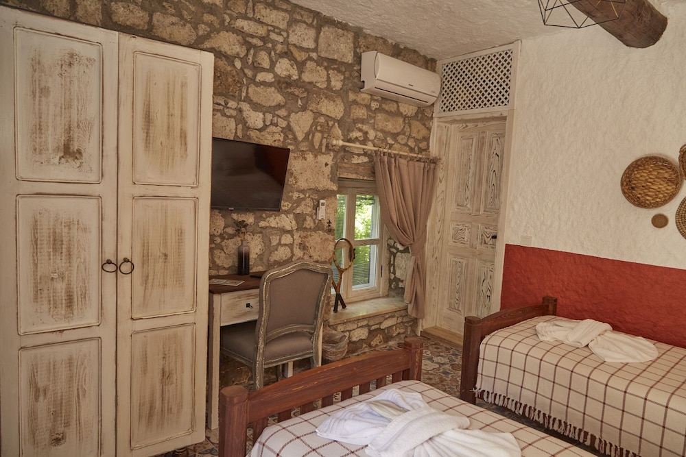 Morisi Avlu - Image 34