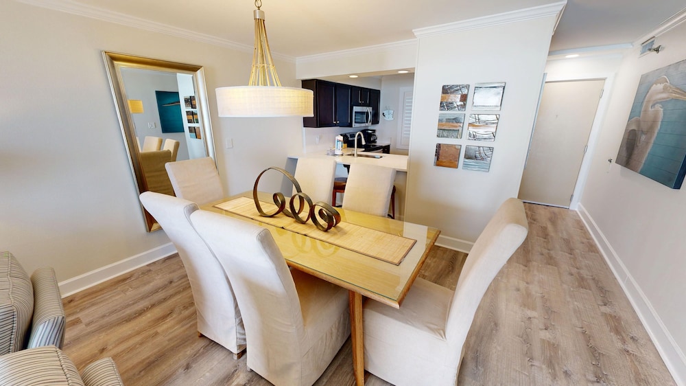 Islander 603 2 Bedroom Condo