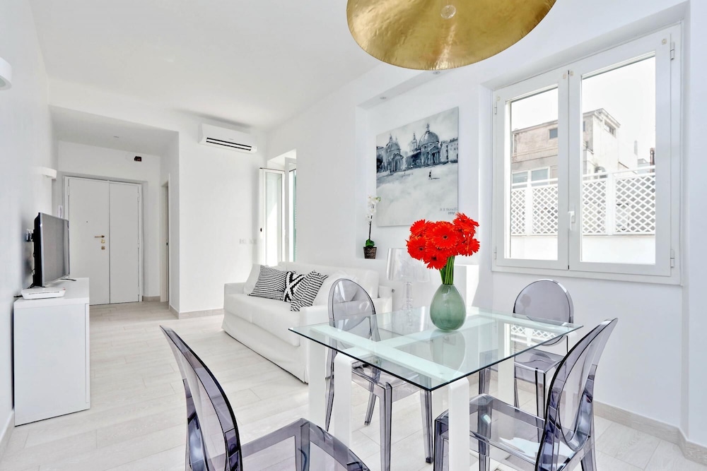 Rm-h501-pale6m5 Monti Apartments - M16