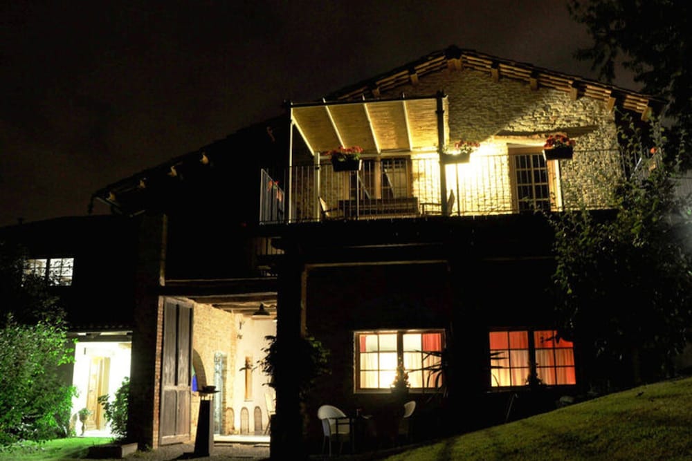 Mansion in Langhe Hills With Pool photo 2