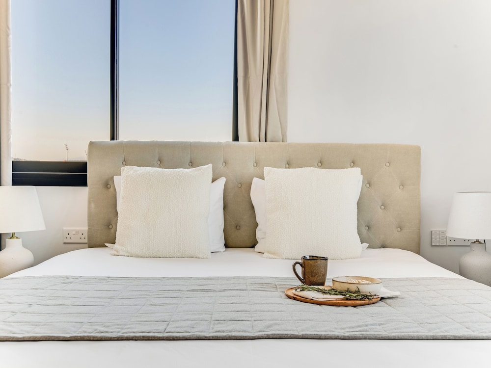Sanders Crystal 2 Limassol
