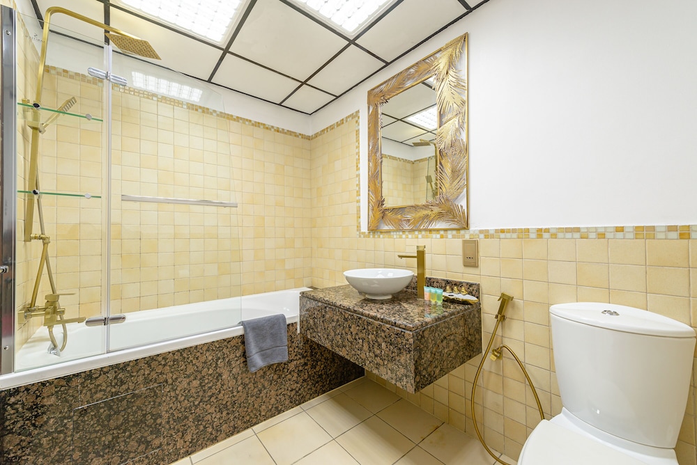 Marco Polo - Deluxe Waterfront Roomy Apt, Perfect for Groups
