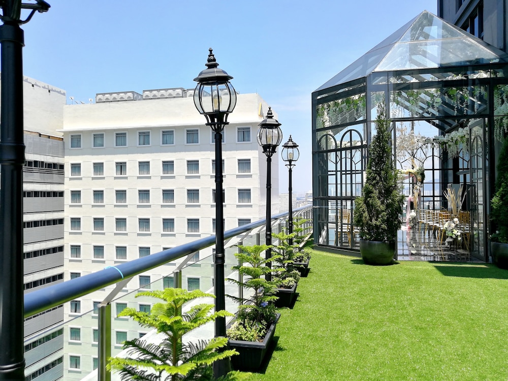 The Granite Luxury Hotel Penang 54