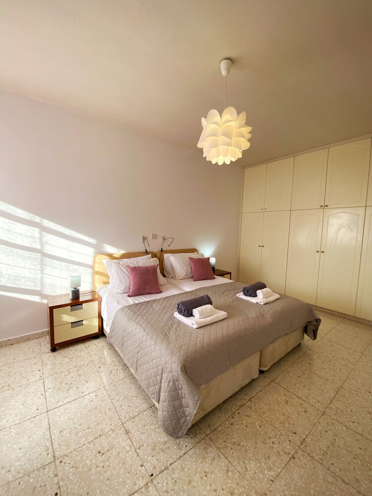 67 KPF - Stay King s Palace