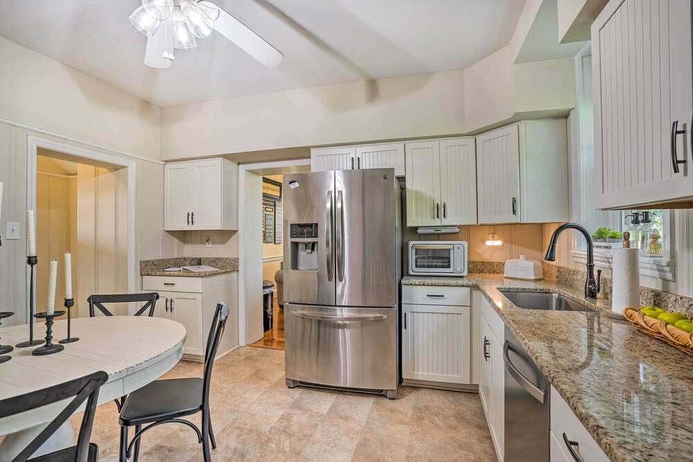 Upscale Country Home w/ Fire Pit in Taneytown! - Property Image 28