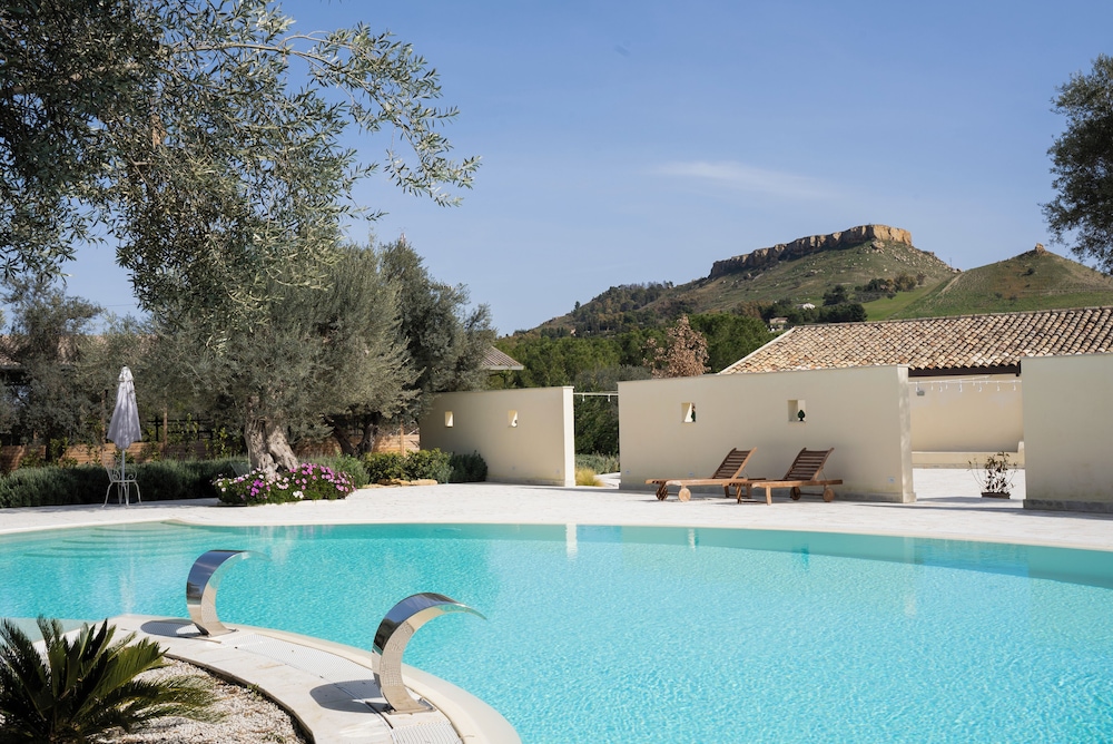 Masseria Santa Barbara